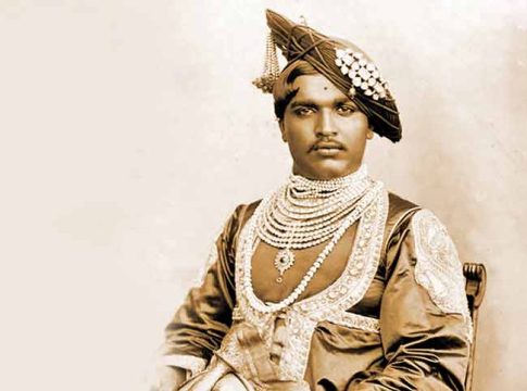 जनांच्या मनातील छत्रपती