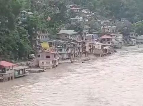 Sikkim Rain : सिक्कीममध्ये पावसाच्या थैमानात महाराष्ट्रातील २८ जण अडकले!