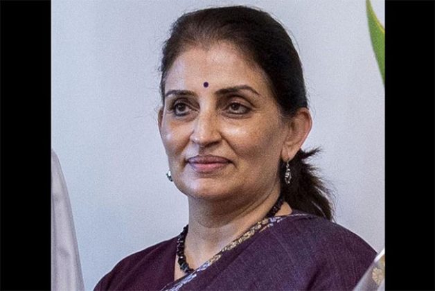 Sujata Saunik : इतिहासात पहिल्यांदाच राज्याच्या मुख्य सचिवपदी महिला विराजमान!
