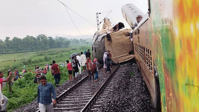 West Bengal railway Accident : पश्चिम बंगाल रेल्वे दुर्घटनेतील मृतांचा आकडा वाढला!