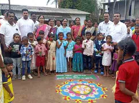 रा. जि.प शाळा चोरढे मराठी येथे साकारला नवागतांचा मेळावा....