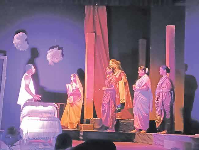 एका शापित गंधर्वाचा उत्तरार्ध : नमन नटवरा