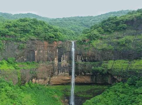 Pandavkada Waterfall : पांडवकडा धबधब्यावर यंदाही बंदी कायम