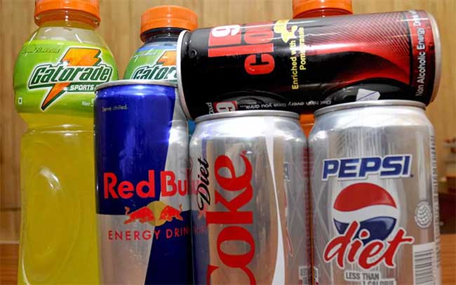 Energy drinks : शाळा, कॉलेज परिसरात एनर्जी ड्रिंक विकण्यास बंदी!