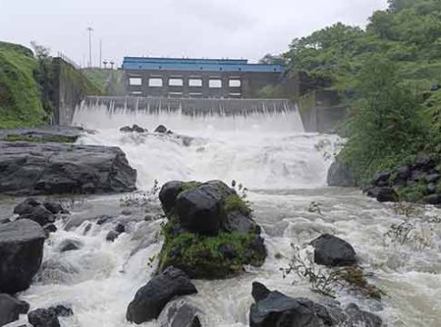 हेटवणे धरणाचे सहा दरवाजे उघडले; पेण तालुक्यातील भोगावती नदीकाठच्या गावांना सतर्कतेचा इशारा