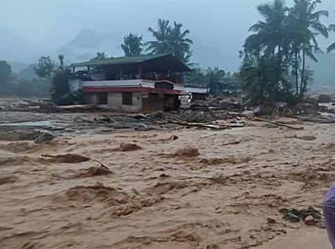 Wayanad landslide : केरळच्या वायनाडमध्ये पावसाचे थैमान! भूस्खलनामुळे १९ जणांचा मृत्यू