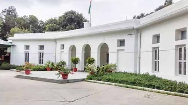 बंगला खाली करण्याची २०० माजी खासदारांना नोटीस