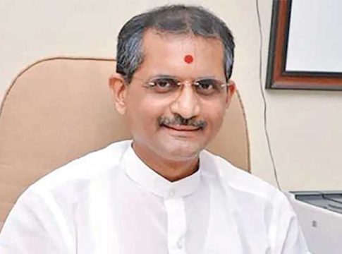 UPSC Chairman : मुदतपूर्तीआधीच यूपीएससी अध्यक्षांचा तडकाफडकी राजीनामा!