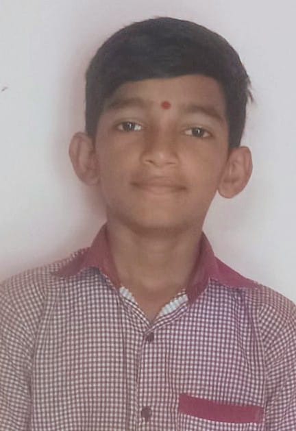 चिकणी येथील श्रेयस खेडेकरचे शिष्यवृत्ती परीक्षेत सुयश