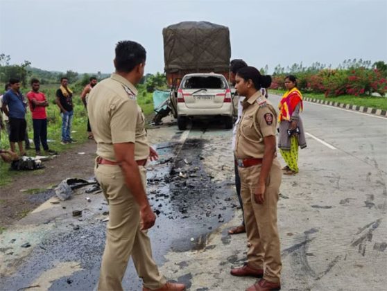Yavatmal Accident : यवतमाळ-नागपूर महामार्गावर भीषण अपघात! एकाच कुटुंबातील चार जण ठार