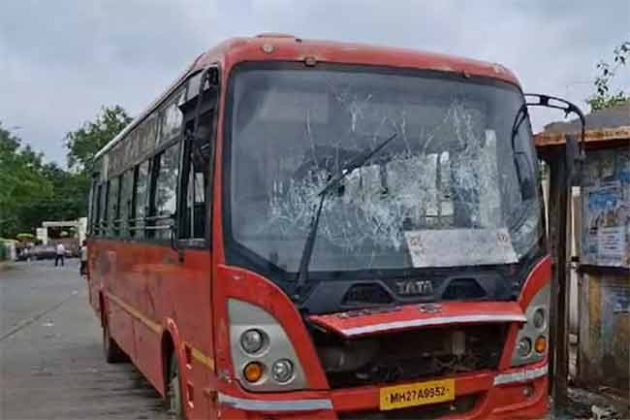 महापालिकेच्या परिवहन बसला भीषण अपघात