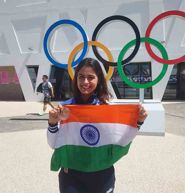 Paris Olympic 2024 : पॅरिसमध्ये फडकला तिरंगा! मनू भाकरची ऐतिहासिक कामगिरी