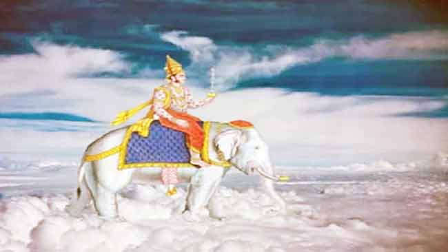 औट घटकेचा इंद्र ‘राजा नहूष’