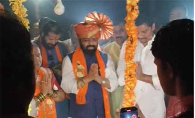महायुतीच्या सत्तेसाठी आमदार गोगावले यांचे श्री जगदीश्वराला साकडे