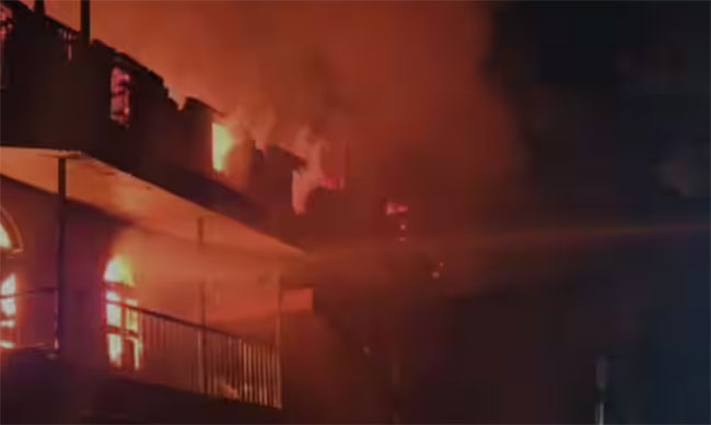 Kolhapur fire : कोल्हापुरातील ऐतिहासिक केशवराव भोसले नाट्यगृह जळून खाक