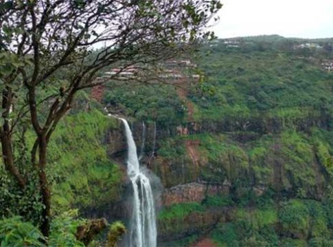 Satara Tourism Places : साताऱ्यातील धबधबे आणि पर्यटनस्थळे ५ ऑगस्टपर्यंत बंद!