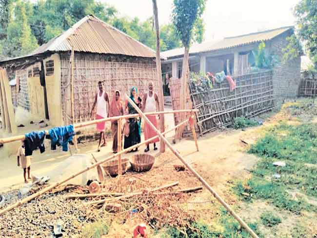 दलित वस्त्या शासकीय योजनांपासून वंचित