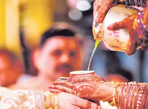वधूचे लग्नाच्या तिसऱ्या दिवशी दागिन्यांसह पलायन