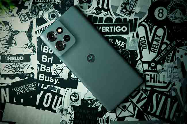 Moto Edge 50 भारतात झाला लाँच, मिळणार २००० रूपयांचा डिस्काऊंट