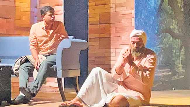संवेदनशील बावीस मजल्यांचा “प्रेम उत्सव”