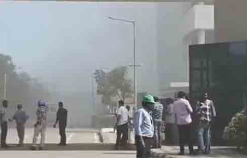 Andhra Pradesh: आंध्र प्रदेशात रिअॅक्टरच्या स्फोटात १५ जणांचा मृत्यू