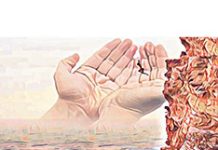 देणाऱ्याचे हात हजारो...