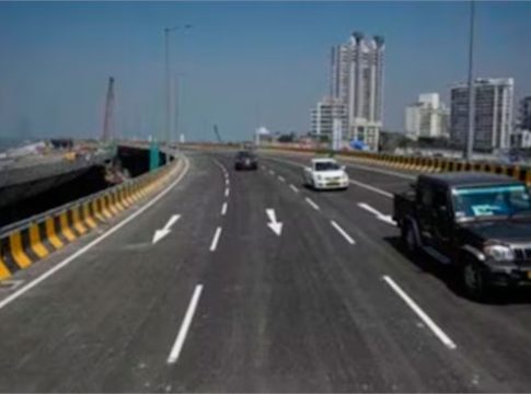 Mumbai Coastal Road : मुंबईकरांचा प्रवास होणार सुसाट! मरीन ड्राईव्हहून वांद्रे पोहोचणार अवघ्या १२ मिनिटांत