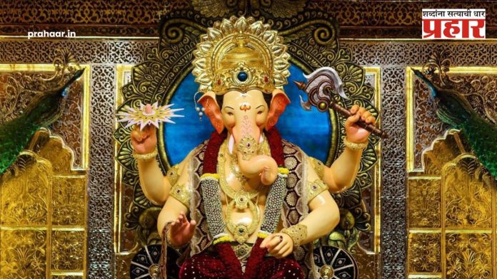 Lalbuagcha Raja 2024 : अंबानींकडून २० किलो सोन्याचा मुकूट ‘लालबागचा राजा’चरणी अर्पण