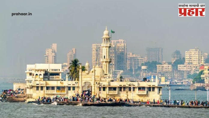 Haji Ali Dargah : हाजी अली दर्ग्यात बॉम्ब ठेवल्याची धमकी, फोन करणाऱ्या विरोधात गुन्हा दाखल