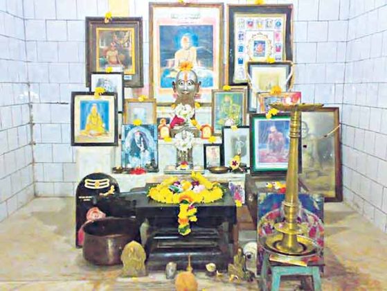 आनंदनाथ महाराज स्थापित श्री स्वामी समर्थ मठ