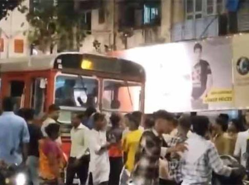 Lalbaug Accident : लालबाग परिसरात पुन्हा अपघात! महिलेला बेस्ट बसची जोरदार धडक; महिला गंभीर जखमी
