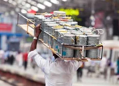 कार्यालयीन वेळेमुळे पुरवठा साखळी विस्कळीत होईल, मुंबईतील डबेवाल्यांकडून भीती व्यक्त