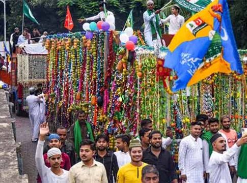 Eid Holiday : ईद-ए-मिलाद सुट्टीच्या तारखेत बदल; सरकारचा मोठा निर्णय!