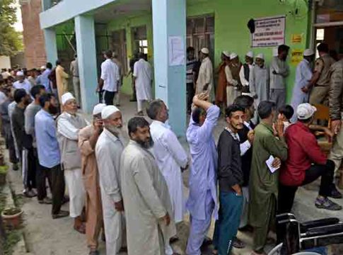 Jammu Kashmir: ४० जागा, ४१५ उमेदवार, जम्मू-काश्मीरमध्ये तिसऱ्या टप्प्यासाठी आज मतदान