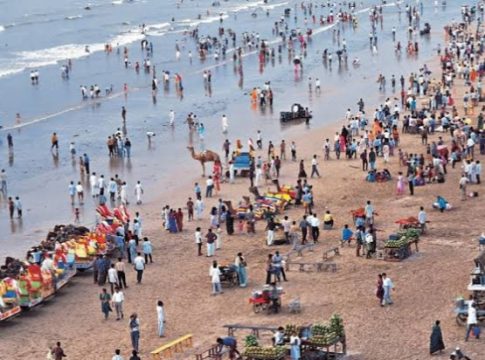जुहू, दादर, माहीम चौपाट्यांची स्वच्छता महापालिकाच करणार
