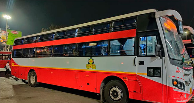 Pune News : दिवाळीआधीच ताफ्यात २००हून अधिक नव्या लालपरींची भर!