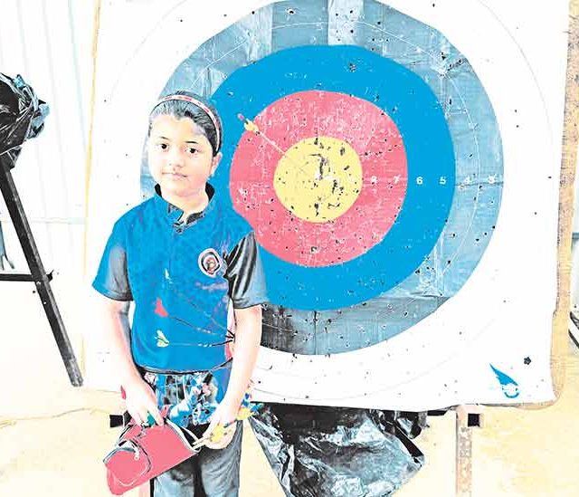Thane News : ठाणे जिल्हा क्रीडा महोत्सवात हर्षिताला पहिले स्थान!