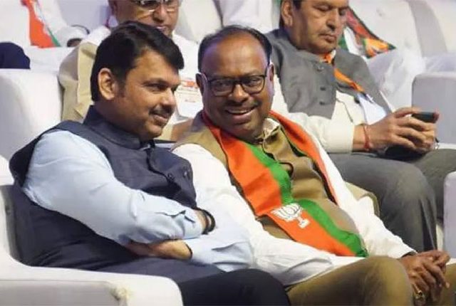 Plan B : बंडखोर, अपक्षांवर भाजपाची नजर; 'प्लान बी'साठी फडणवीसांचे ६ शिलेदार सक्रिय