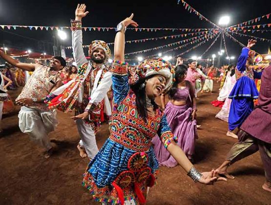 VHP - गरबा कार्यक्रमात फक्त हिंदूंना प्रवेश द्या