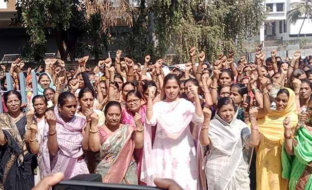 Jayashree Thorat : जिला न्याय द्यायचा, तिच्यावरच गुन्हा! जयश्री थोरात हजारो महिलांसोबत पोलीस ठाण्यात दाखल