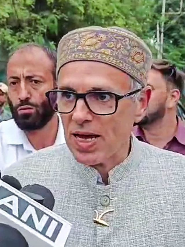ओमर अब्दुल्ला हे केंद्रशासित प्रदेश जम्मू आणि काश्मीरचे पहिले मुख्यमंत्री
