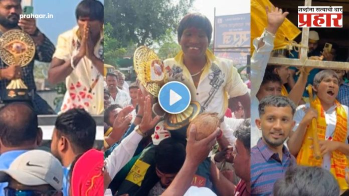 Bigg Boss Marathi Suraj Chavan : सूरजने ‘ते’ शब्द खरे करून दाखवले! Bigg Boss ची ट्रॉफी घेऊन आधी गेला जेजुरीला, नंतर बारामतीत जंगी स्वागत, व्हिडिओ पाहा