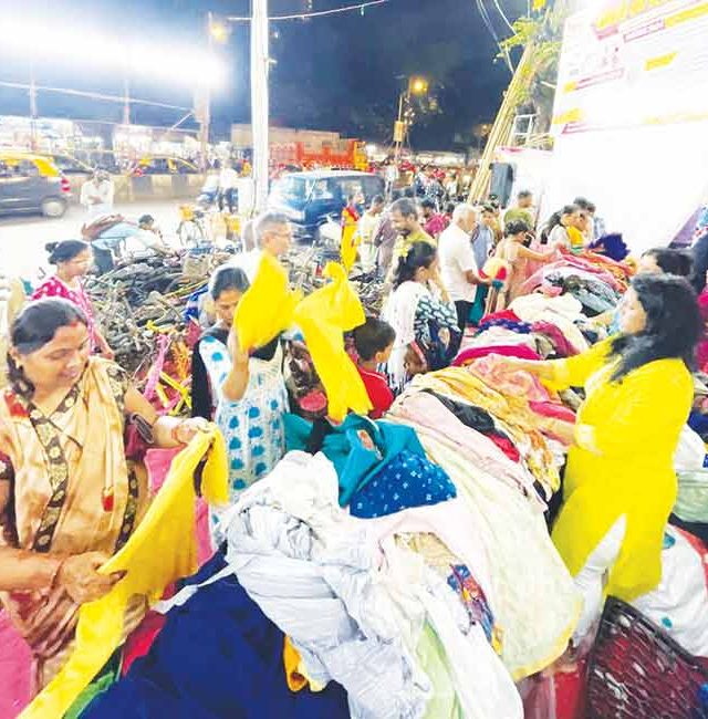 आभार फाउंडेशनचा ‘माणुसकीची भिंत’ उपक्रम!