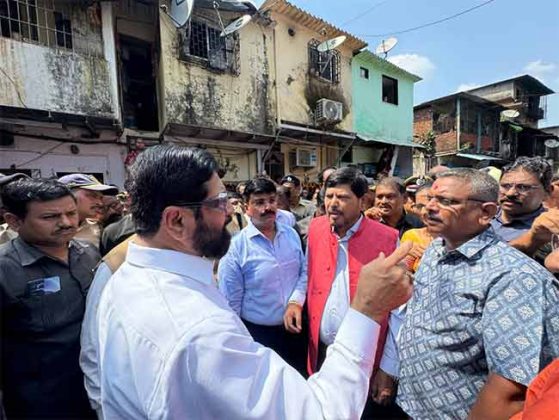 CM Eknath Shinde : चेंबूरच्या सिद्धार्थनगरमधील आग दुर्घटनेतील मृतांच्या कुटुंबियांना पाच लाखांची मदत!