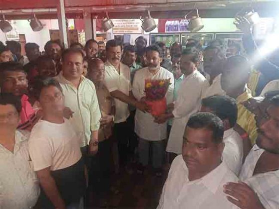 माजी खासदार निलेश राणे यांचे बांदा येथे महायुतीकडून जल्लोषी स्वागत
