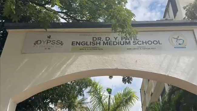 Pune School Food Poisoning : विद्यार्थ्यांच्या जीवाशी खेळ! सँडविच खाऊन ३५० विद्यार्थ्यांना विषबाधा