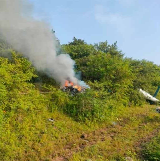 Pune Helicopter Crash : भीषण अपघात! पुण्यात हेलिकॉप्टर कोसळले; तिघांचा मृत्यू