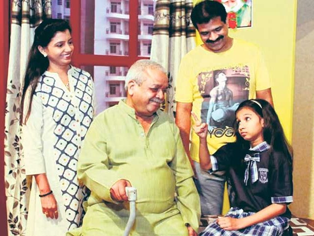 'यू टर्न' घेतलेल्या नावाची धक्कातंत्र योजलेली 'कथा'...!