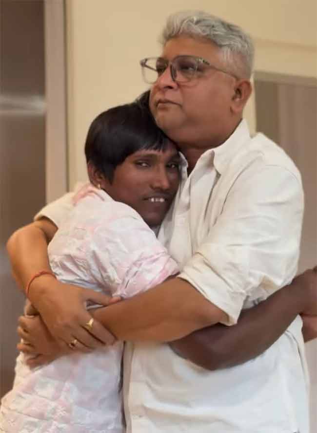 Suraj Chavan : केदार शिंदे आणि सूरजची कडकडून गळा-भेट!