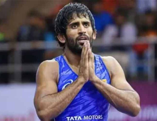 Wrestler : भारताचा कुस्तीपटू बजरंग पुनियावर कोसळला दुखा:चा डोंगर